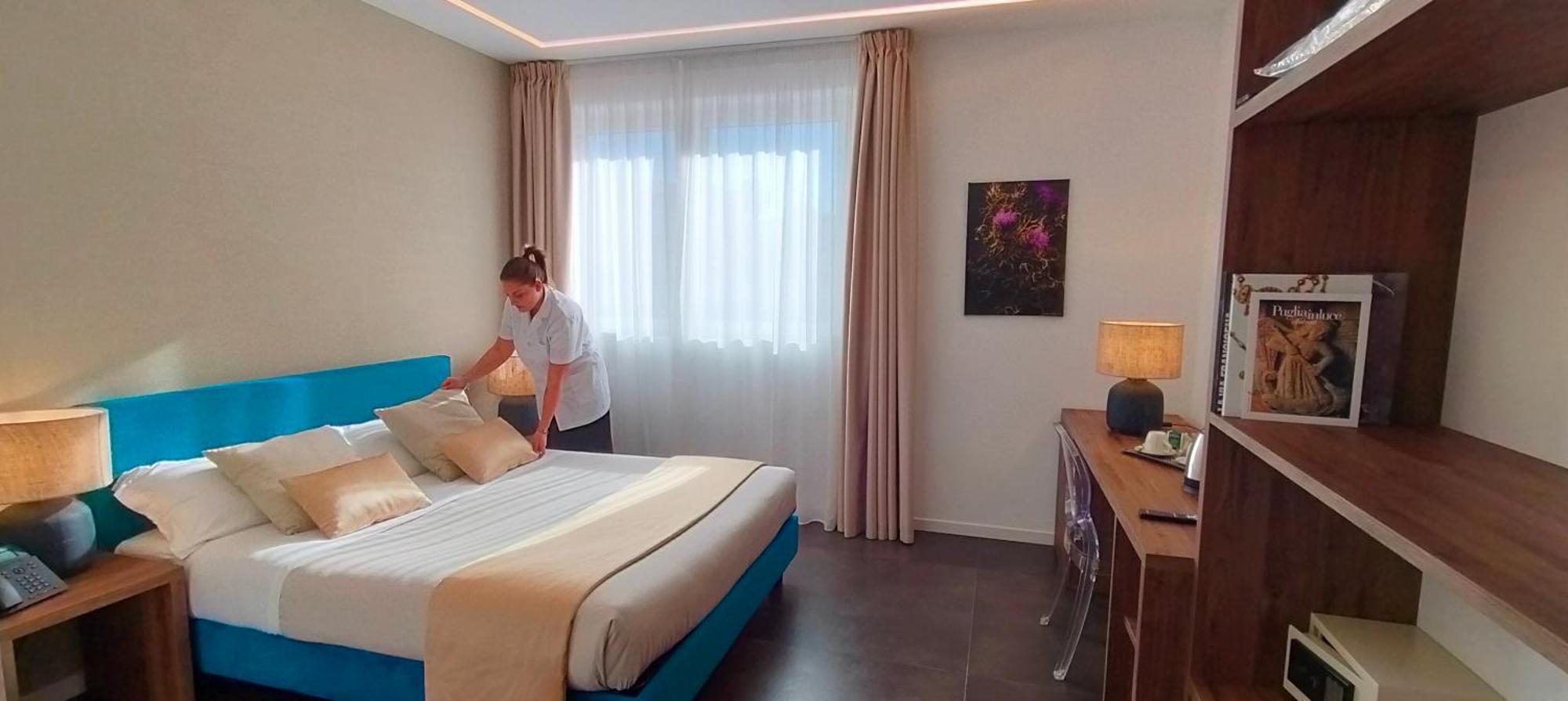 Outside Boutique Hotel Foggia Luaran gambar