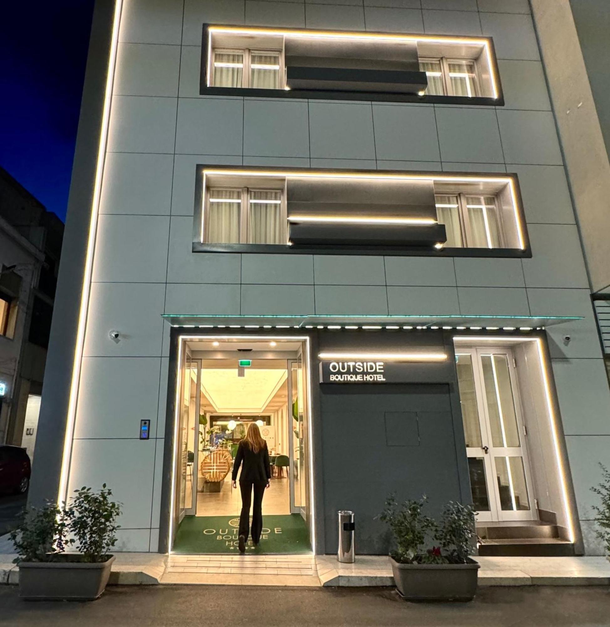 Outside Boutique Hotel Foggia Luaran gambar