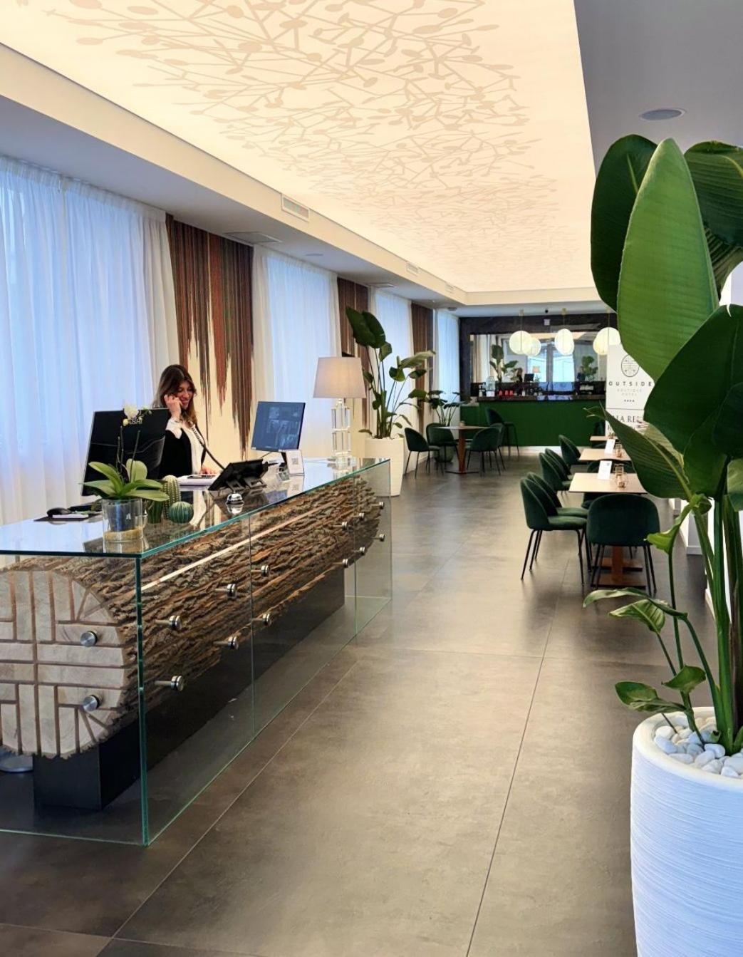 Outside Boutique Hotel Foggia Luaran gambar